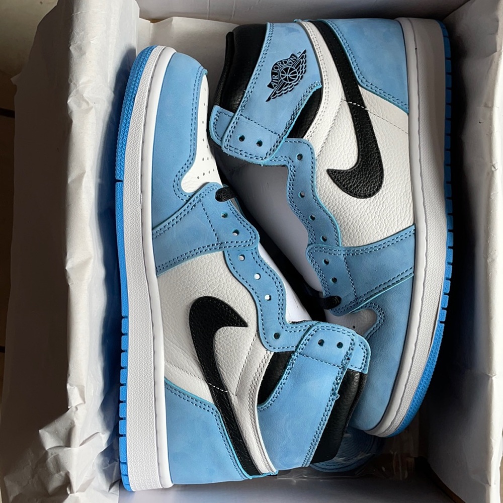Air Jordan 1 ‘University Blue’